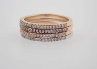 Bijou ancien ou d’occasion en gros plan